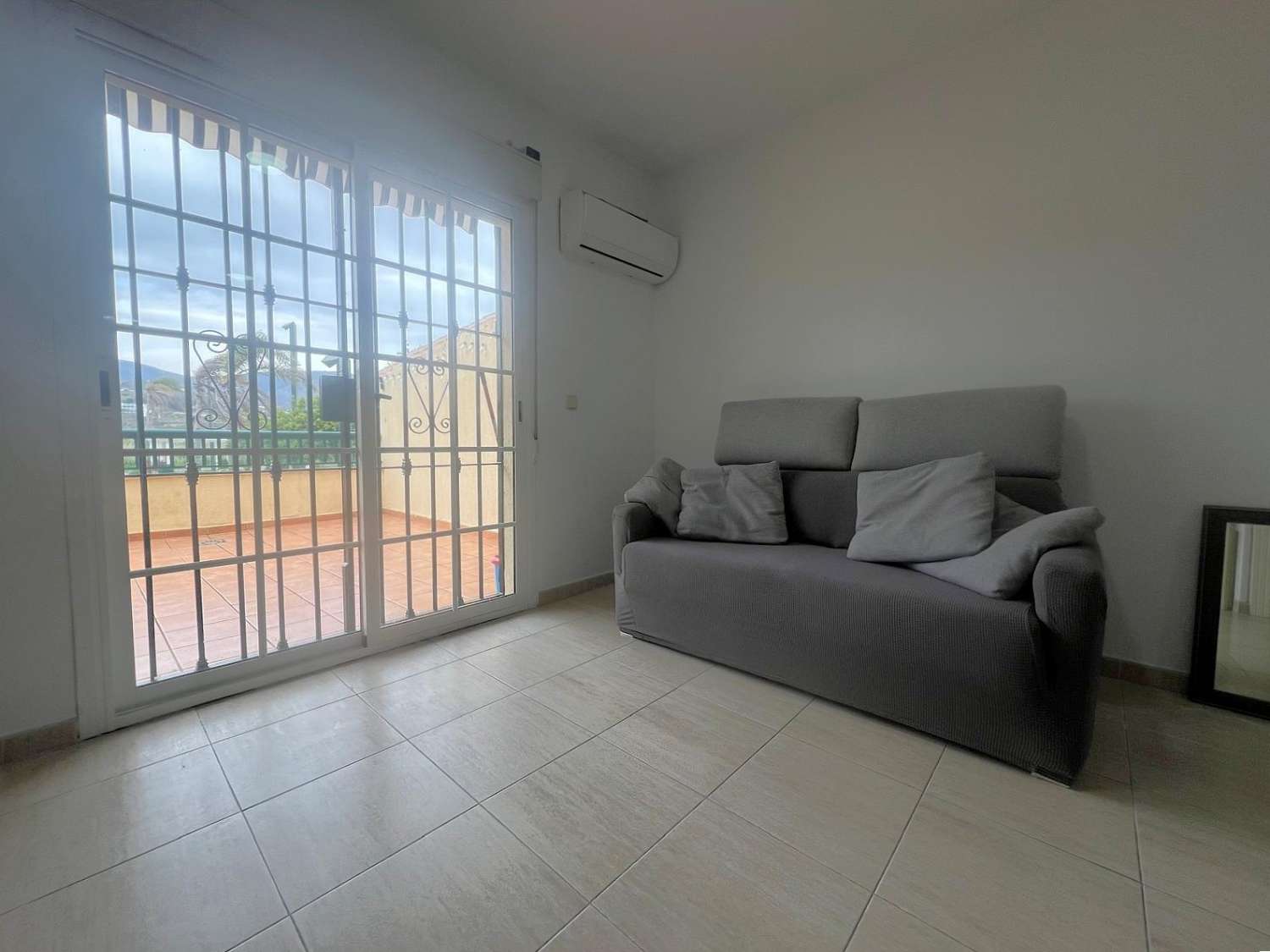 Bonita casa adosada en venta en la Playa de Salobreña