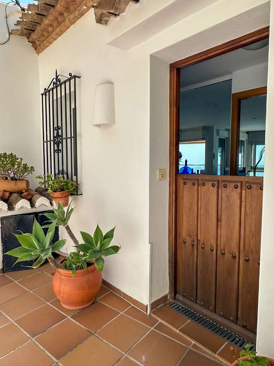 Villa en venta al borde del mar en Salobreña