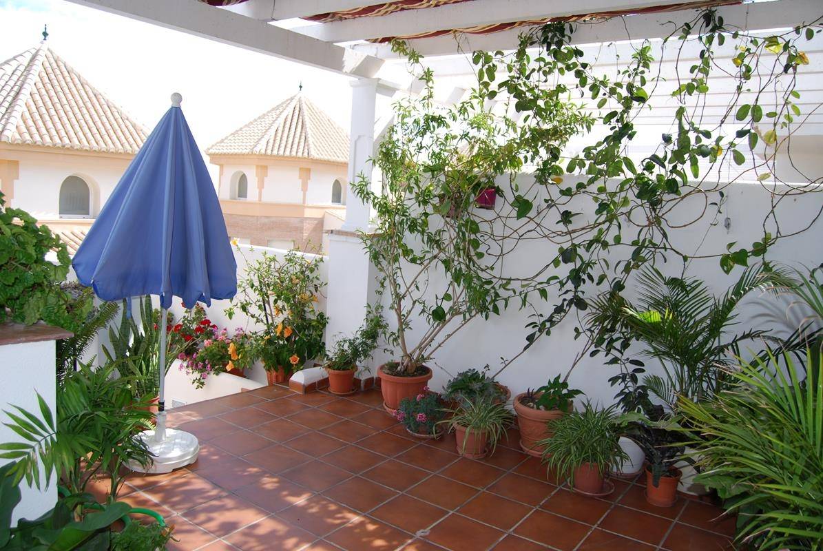 Villa for sale in Salobreña