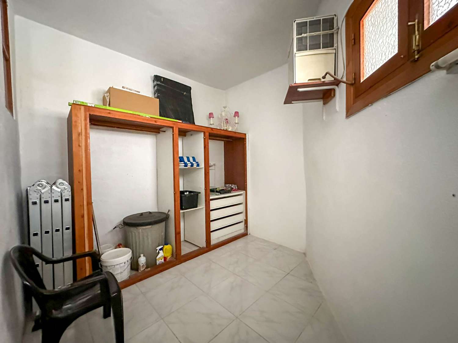 Casa con garaje en venta en Salobreña
