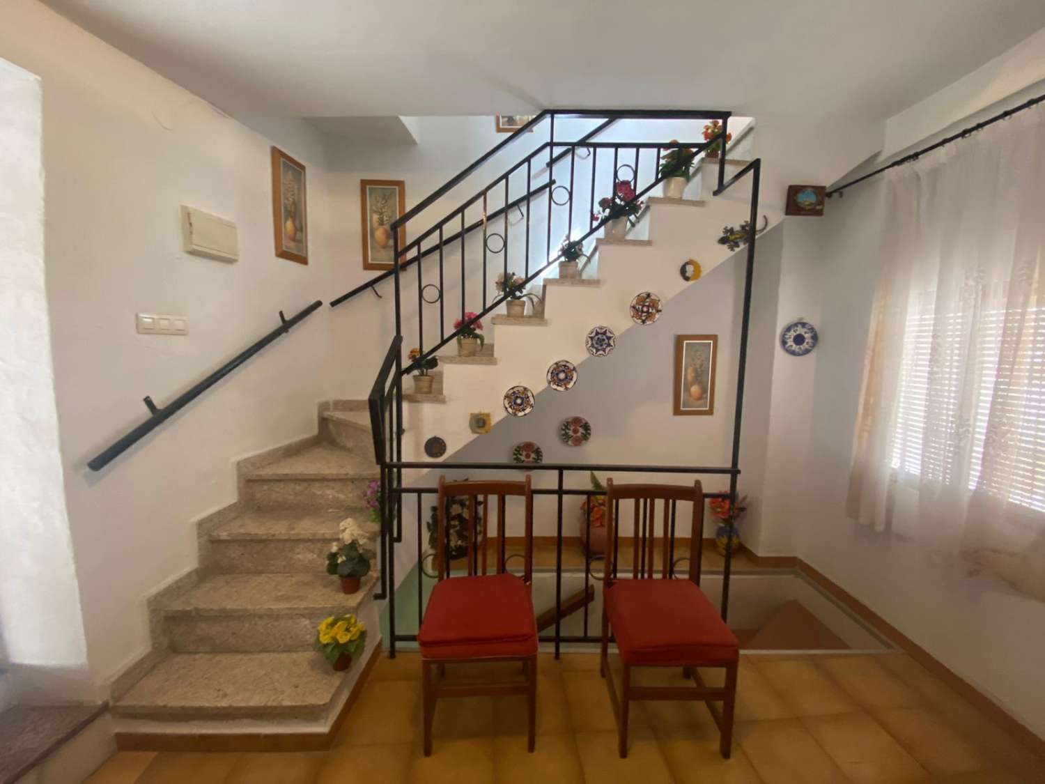 House with terrace in the old town of Salobreña