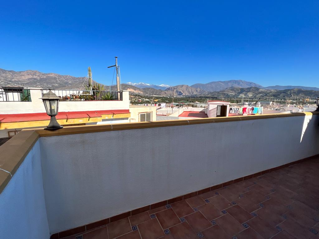 Encantadora casa de pueblo en venta con vistas a la montaña, Salobreña