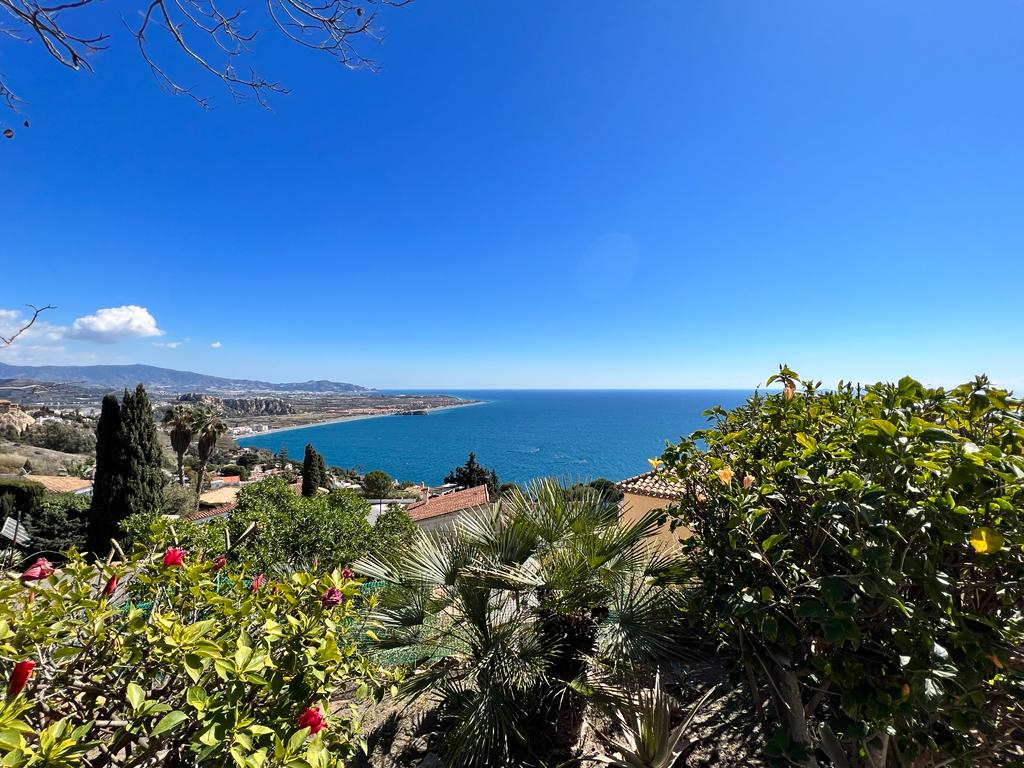 Belle maison à vendre dans l´urbanisation Costa Aguilera, Salobreña