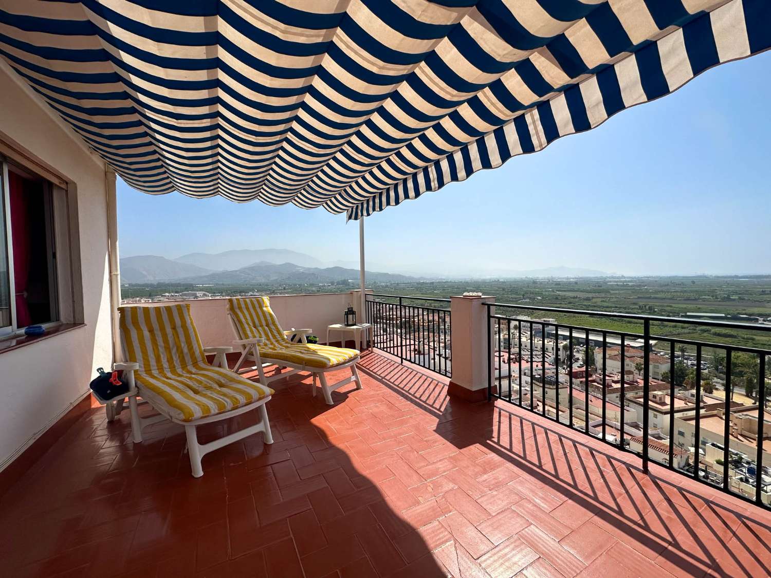 Unique apartment with panoramiz views for sale in Salobreña