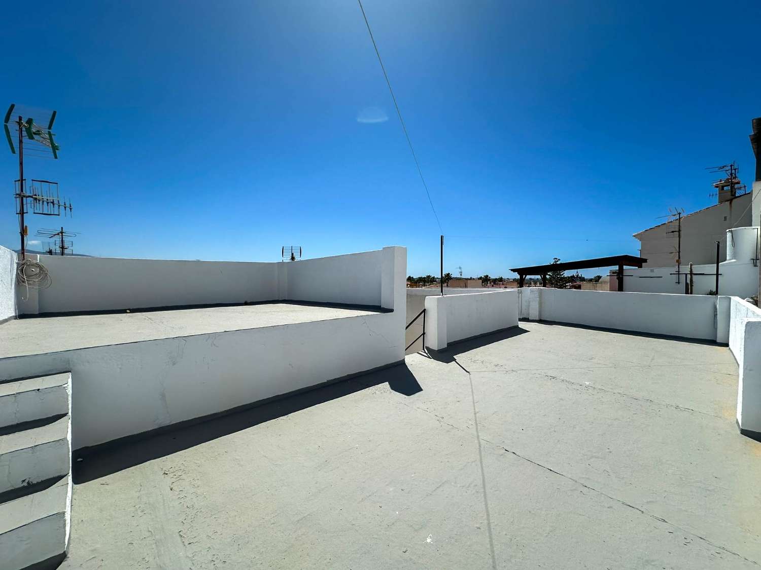 Maison avec terrasse à vendre et à rénover à Salobrena