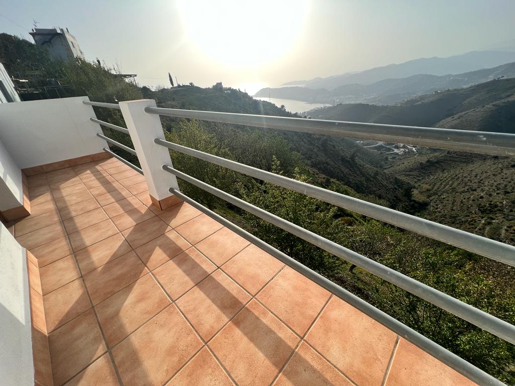 Cosy villa with views for sale, Salobrena