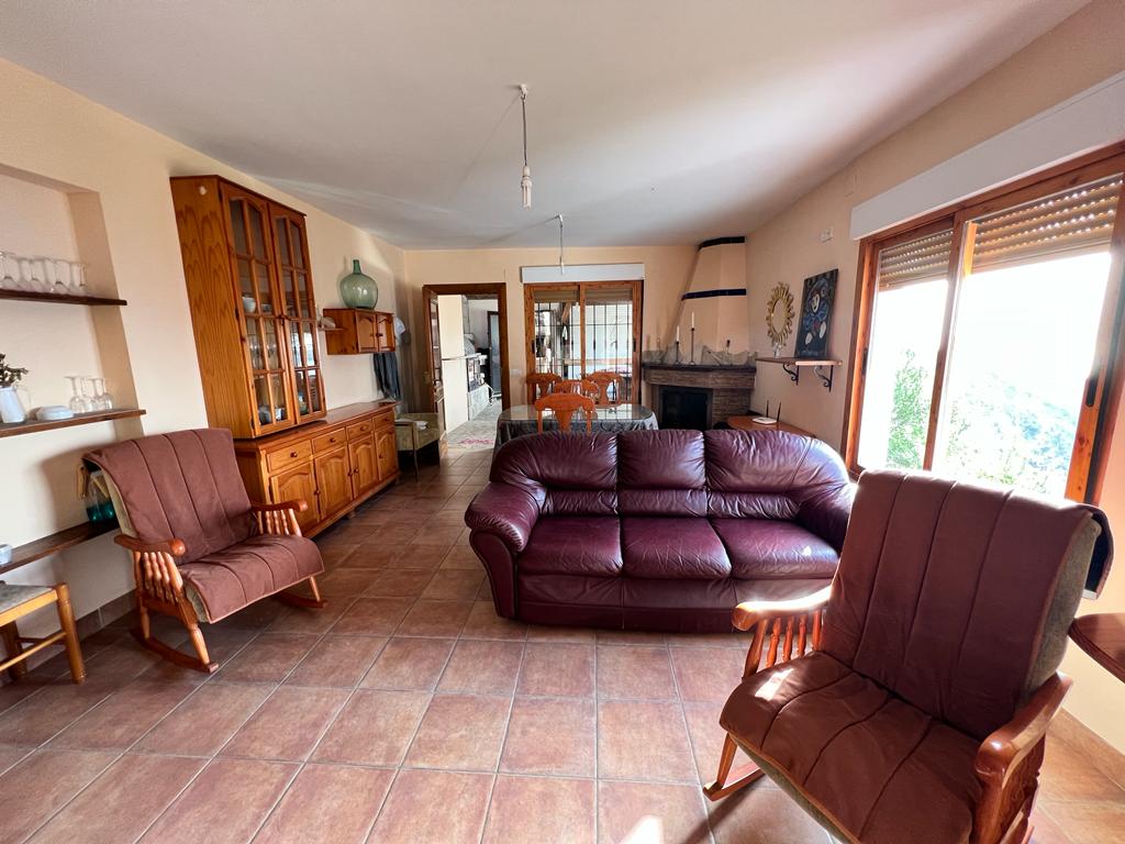 Cosy villa with views for sale, Salobrena