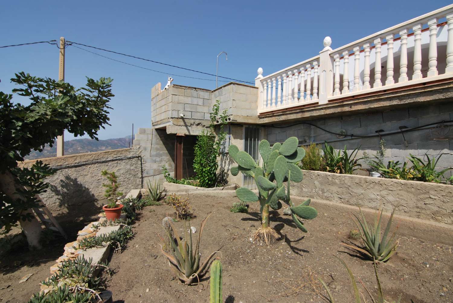 MAISON DE CAMPAGNE AVEC VUE IMPRENABLE