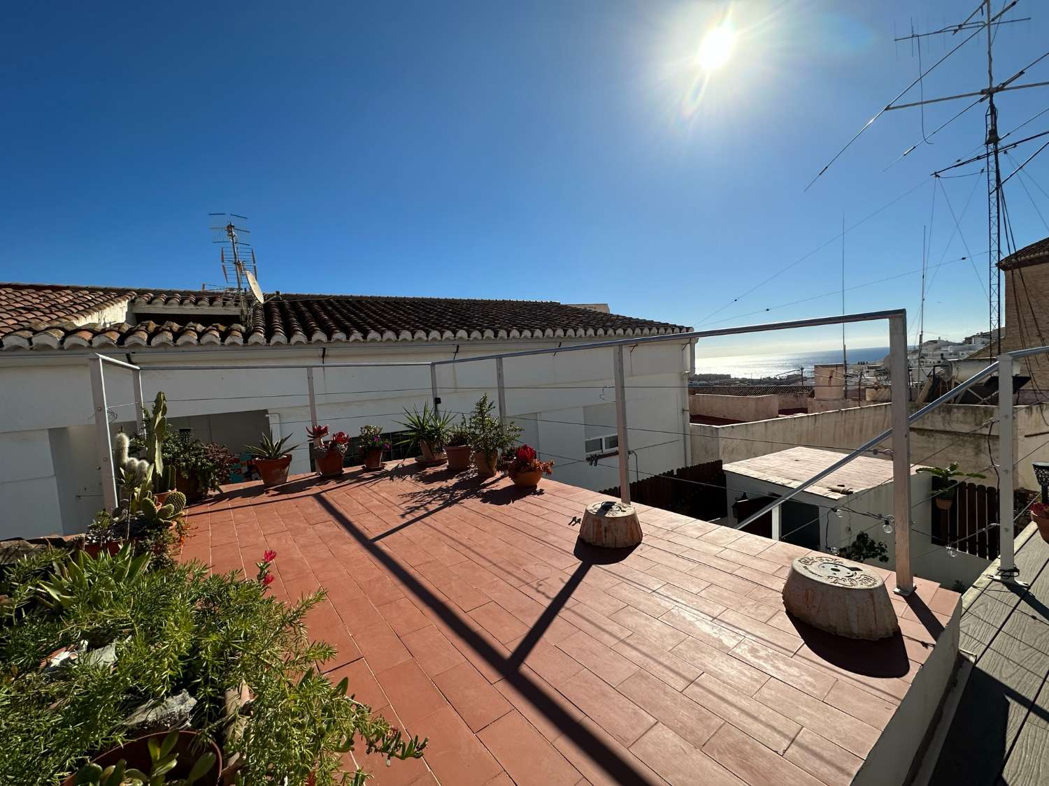 Splendid house with beautiful views for sale in Salobrena