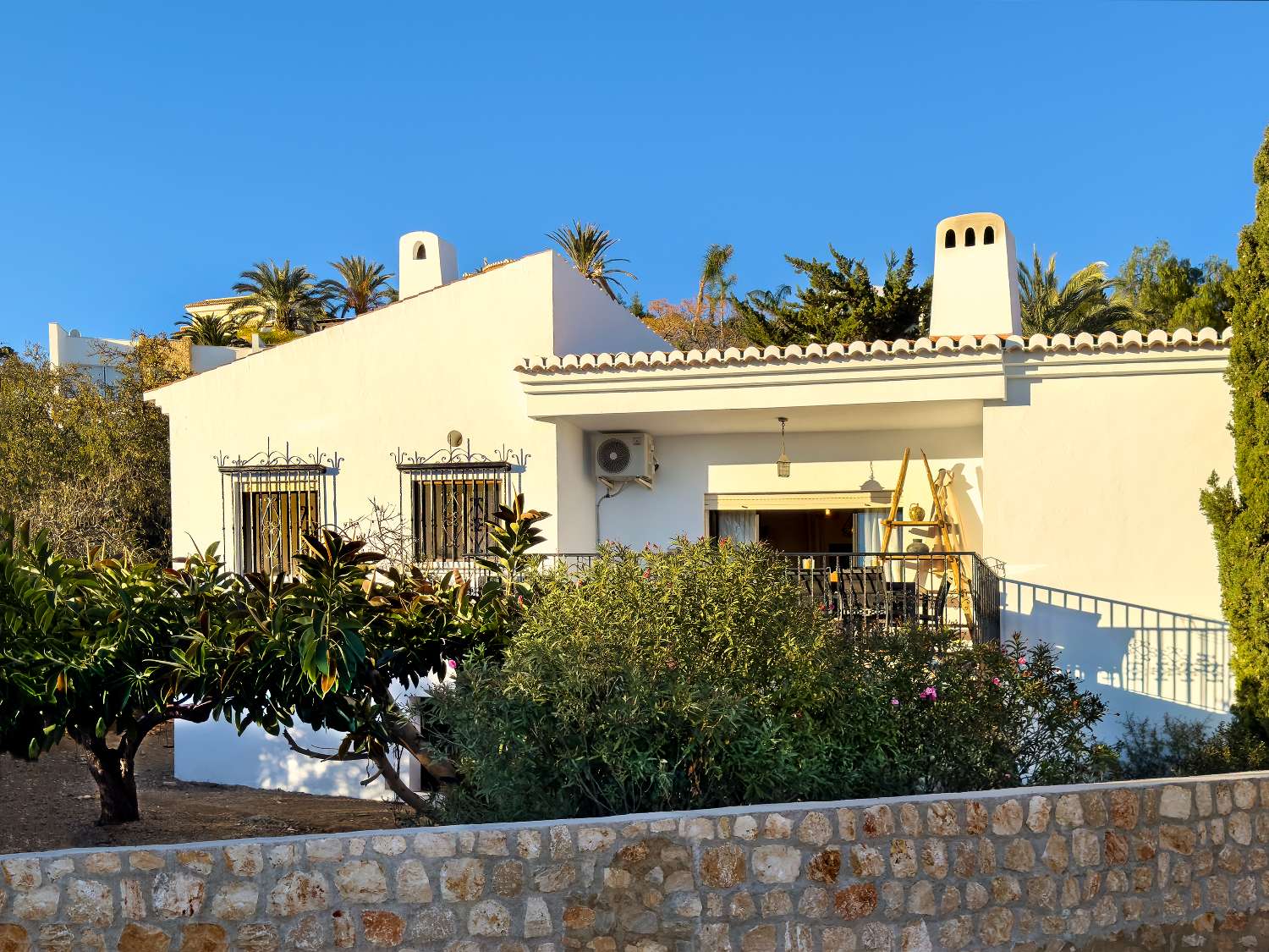 Charmante maison avec vue sur la mer à vendre