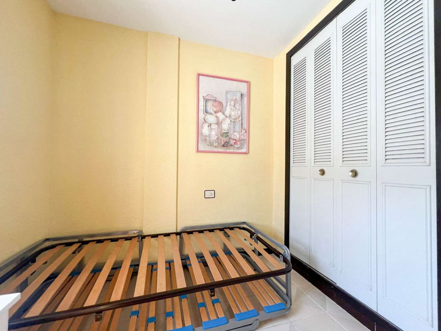 Maison spacieuse avec jardin à vendre à Salobrena