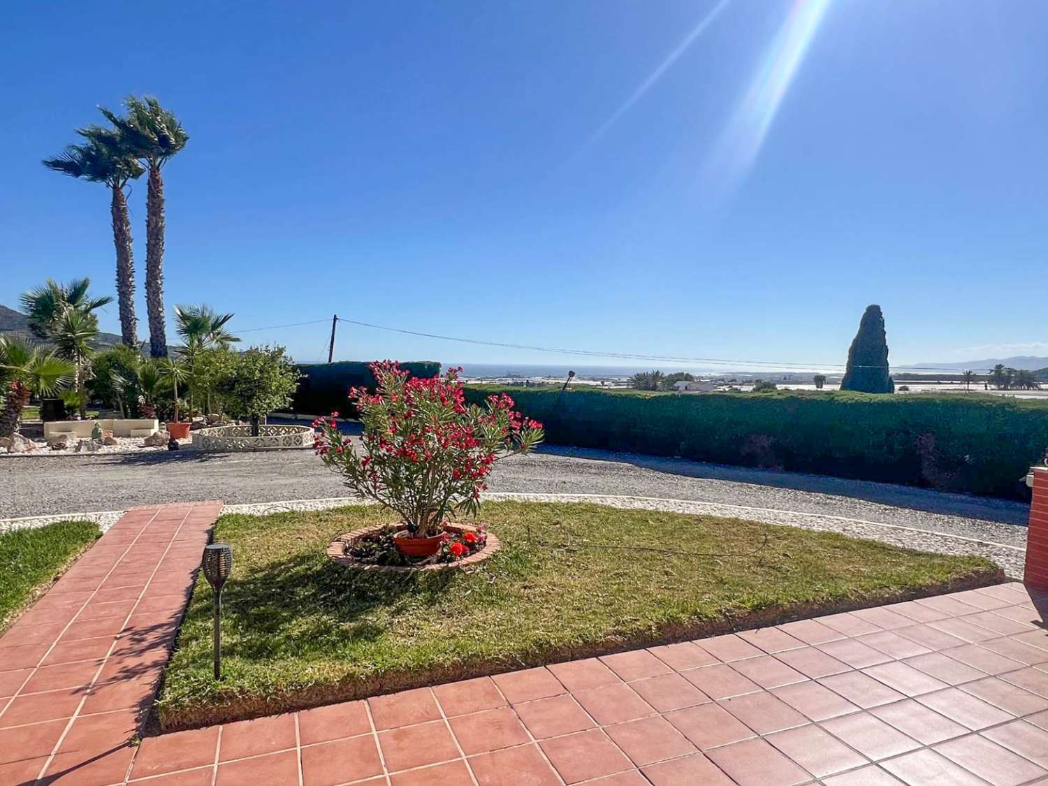 Preciosa casa de campo con piscina en venta en Motril