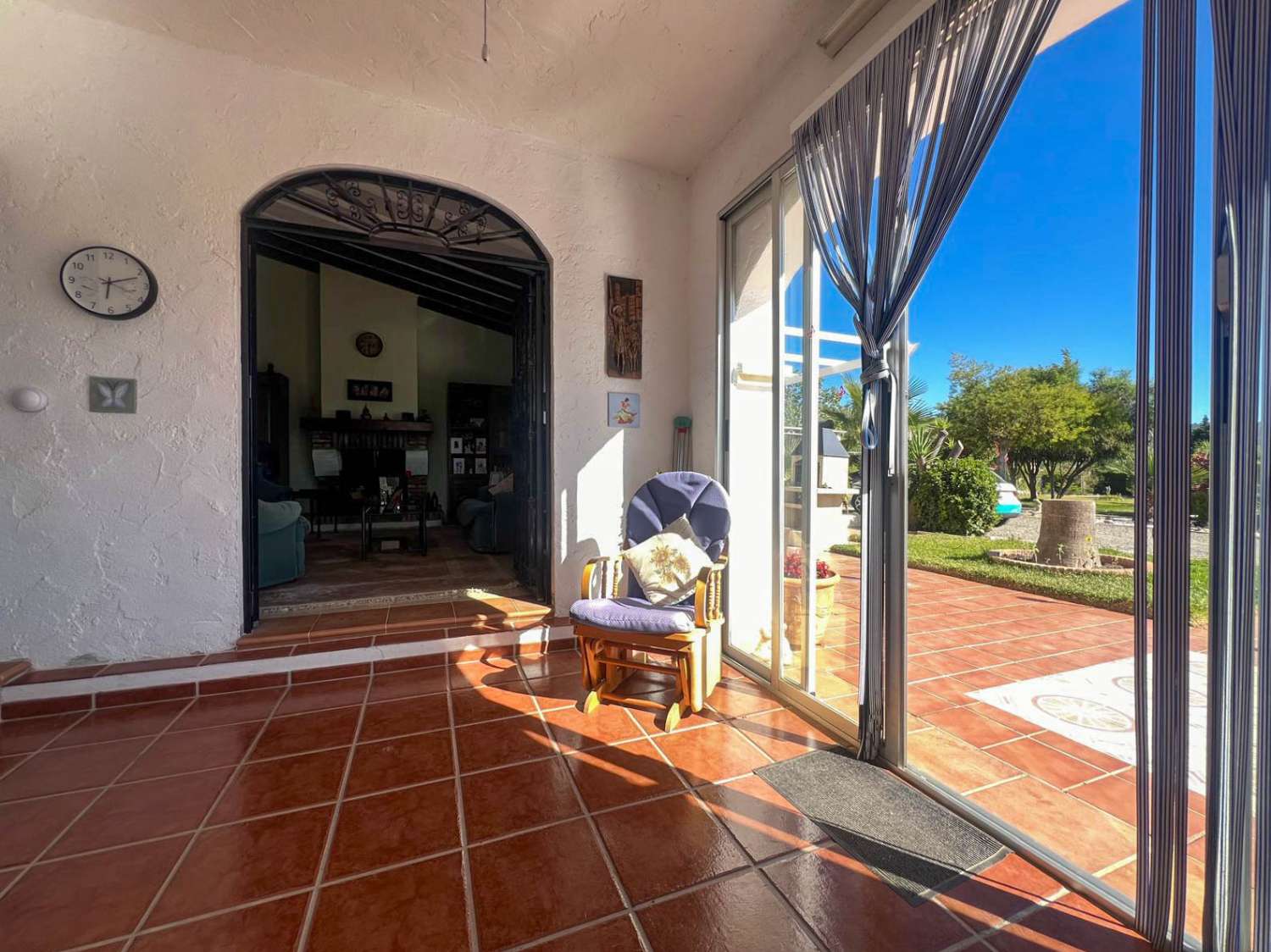 Preciosa casa de campo con piscina en venta en Motril