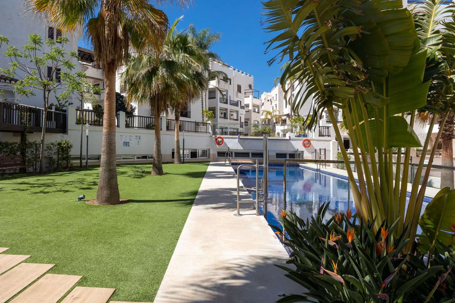 Precioso apartamento en venta en Oasis, Salobreña