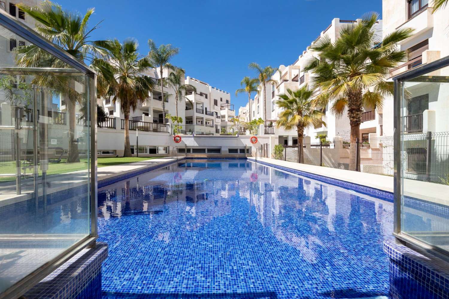 Precioso apartamento en venta en Oasis, Salobreña