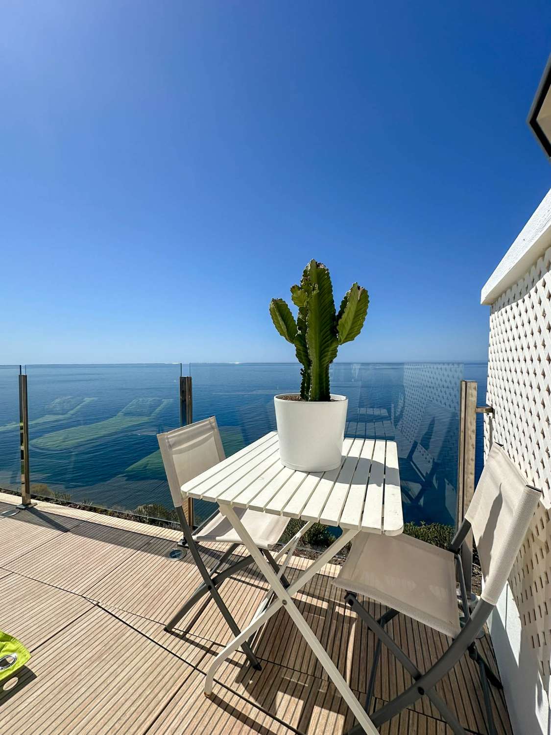 Magnifique maison avec vue sur la mer à vendre