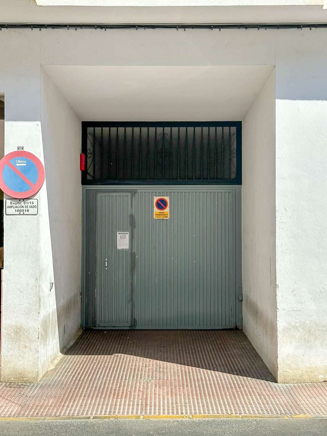 Parking space for sale in the center of Salobreña