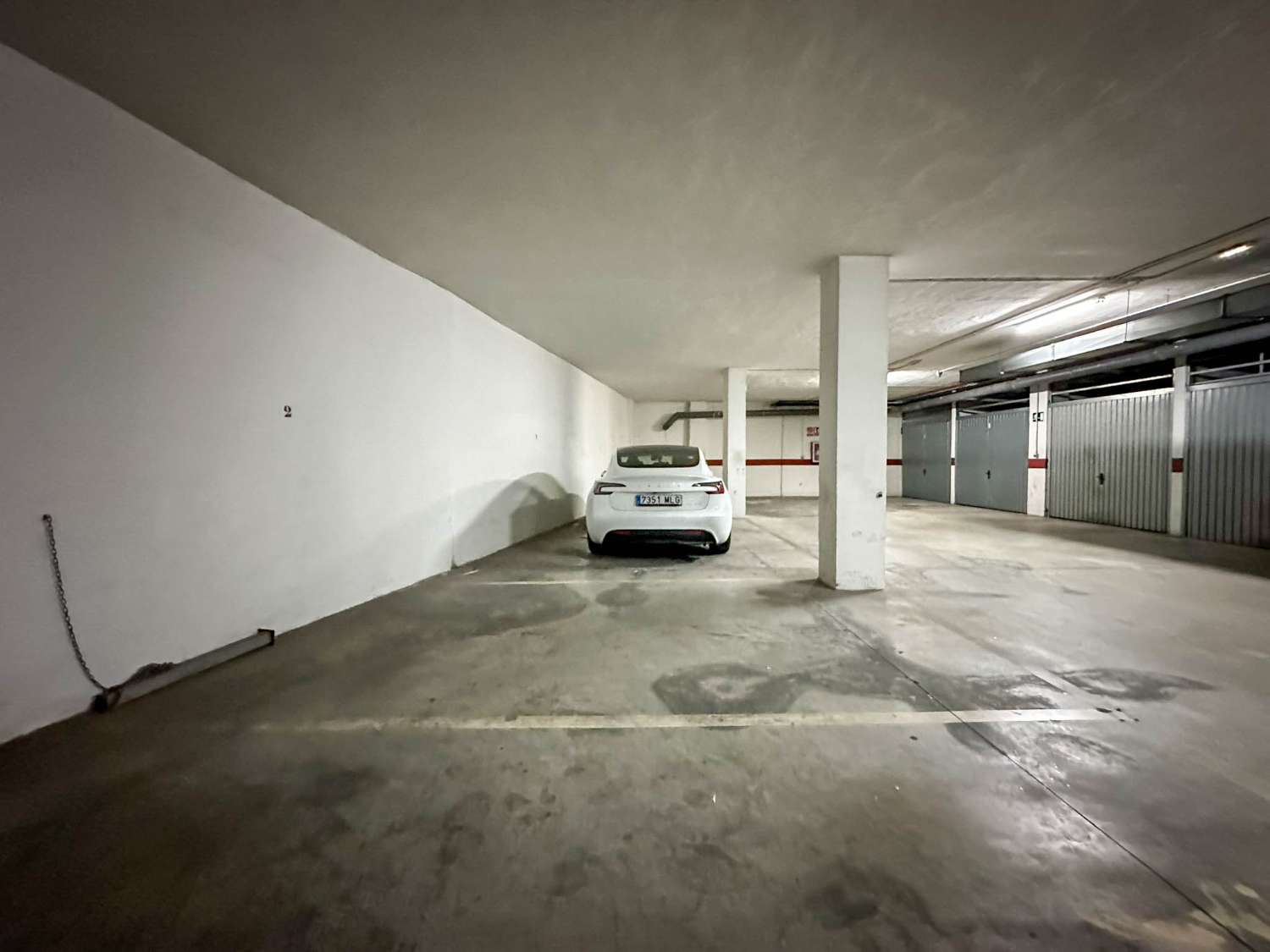 Parkeerplaats te koop in het centrum van Salobreña