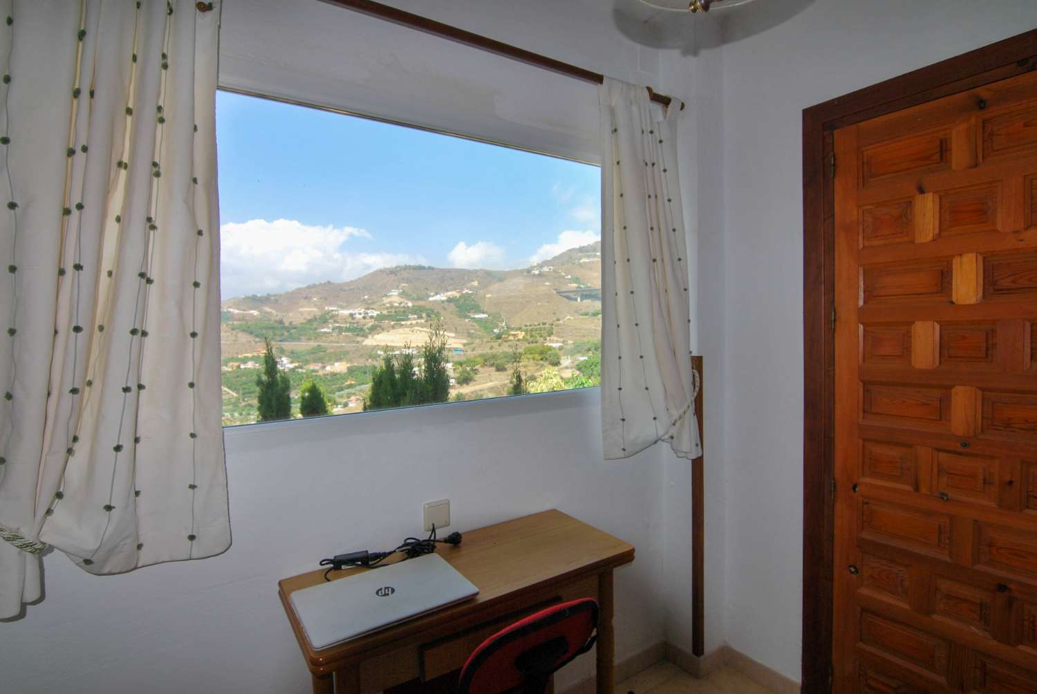 Lovely villa with views for rent in Almuñécar