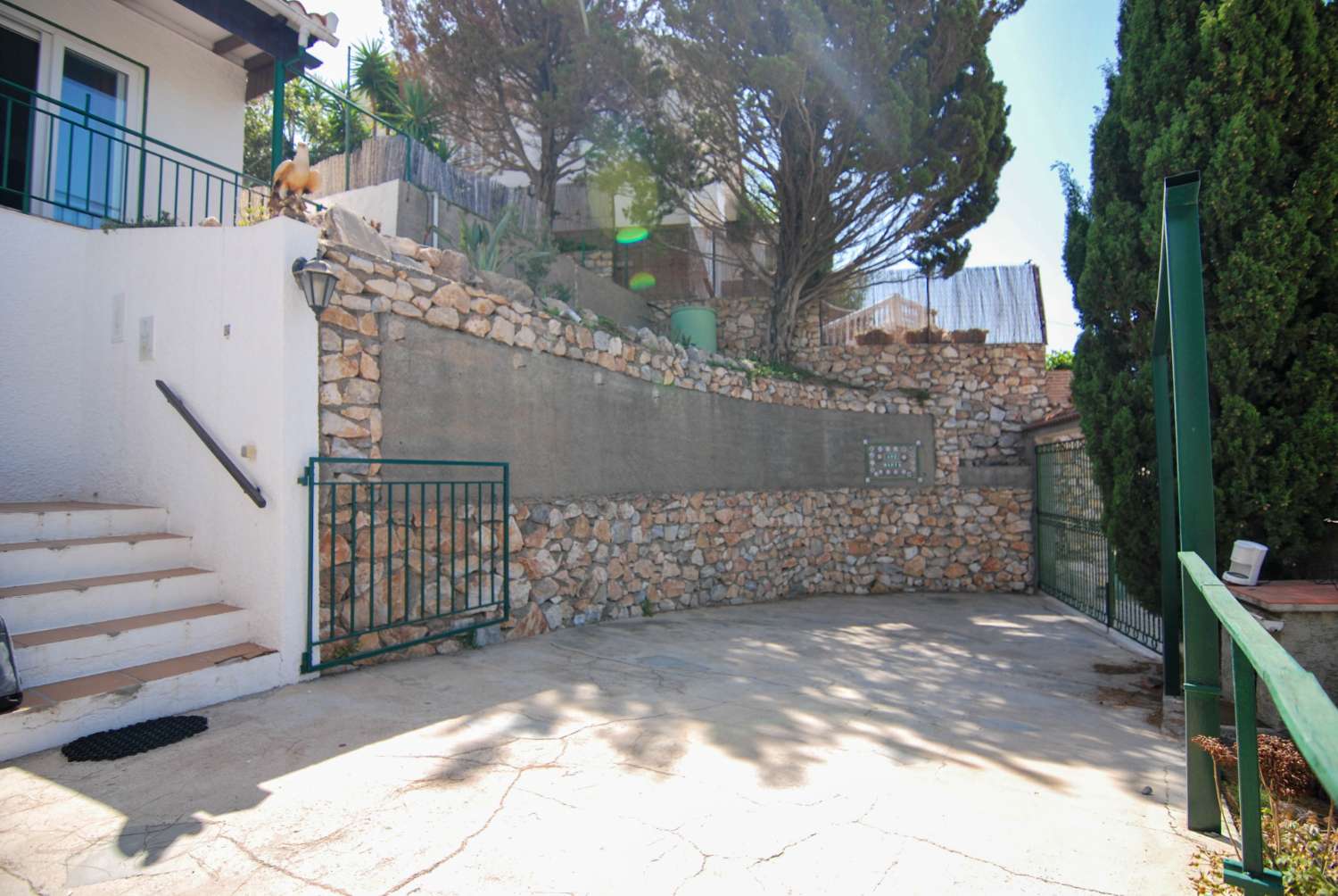 Lovely villa with views for rent in Almuñécar