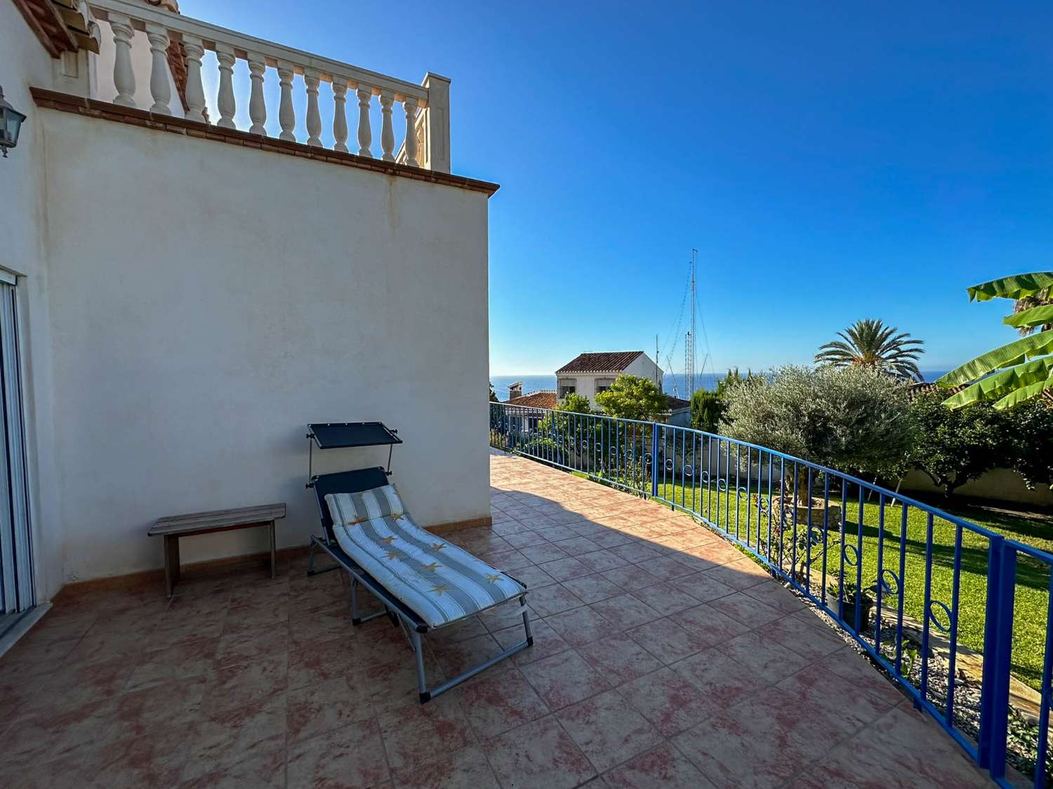 Maison individuelle avec vue spectaculaire sur la mer