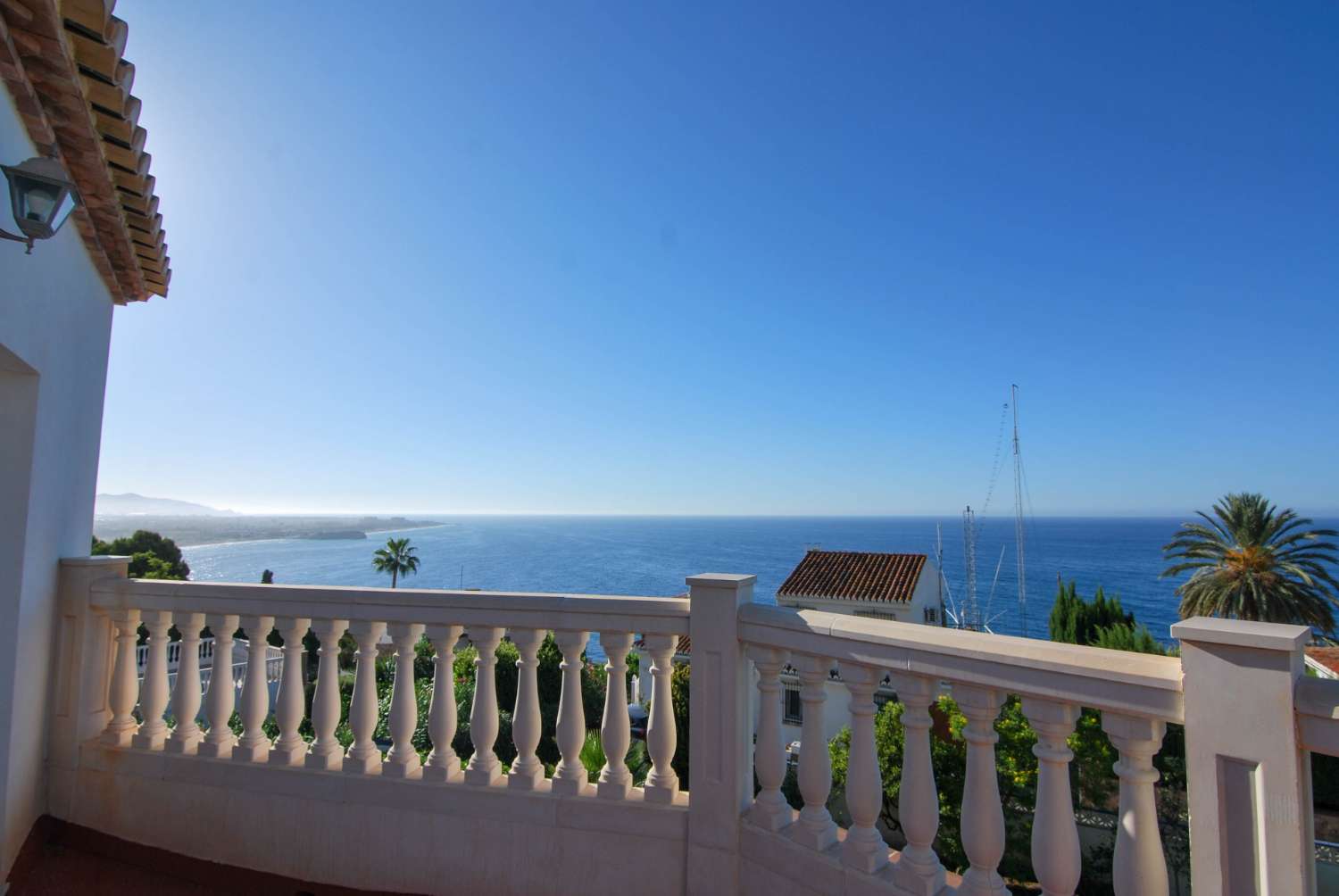 Maison individuelle avec vue spectaculaire sur la mer