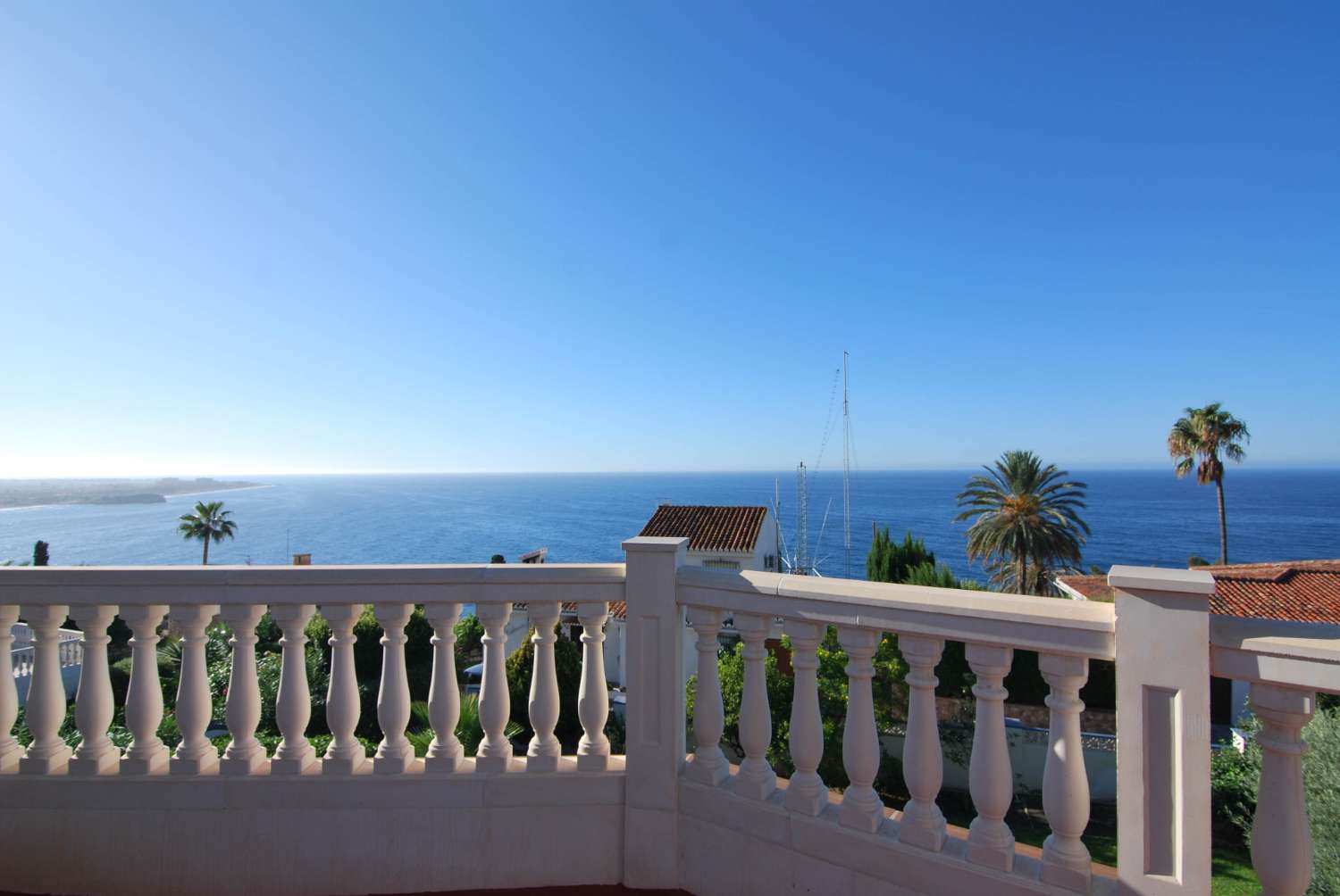 Maison individuelle avec vue spectaculaire sur la mer