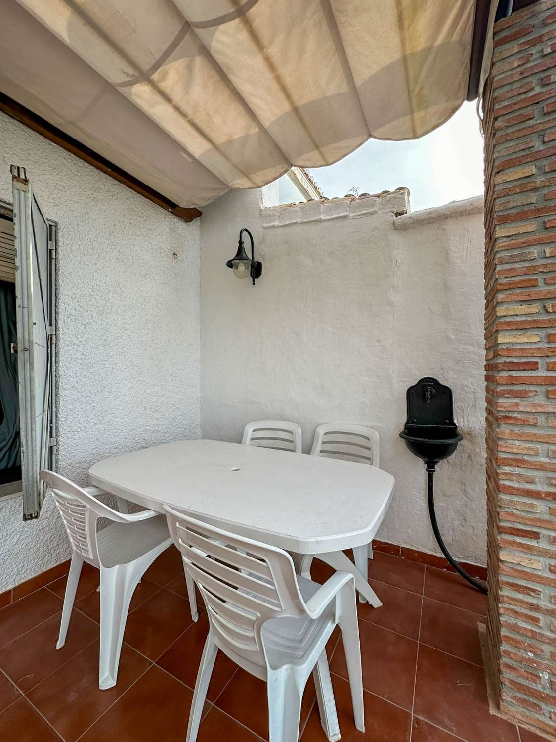 Maison avec vue sur la mer à louer