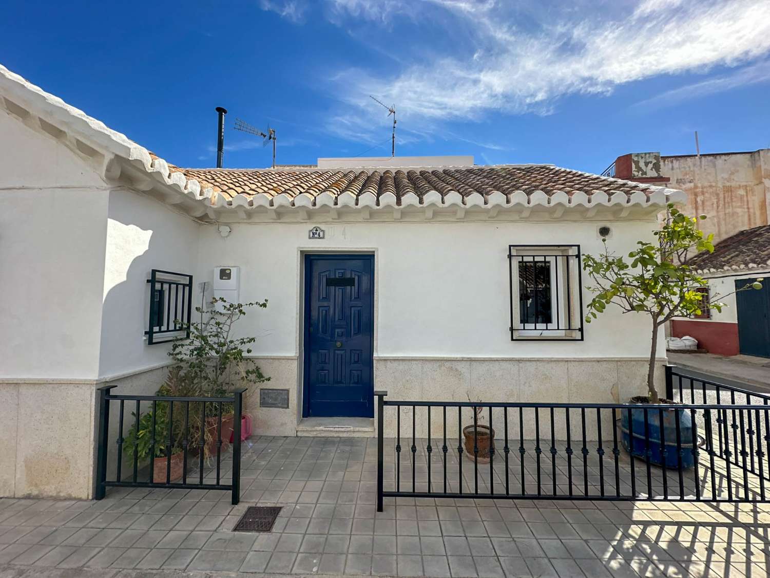 Bonita casa de pueblo en venta en Vélez de Benaudalla