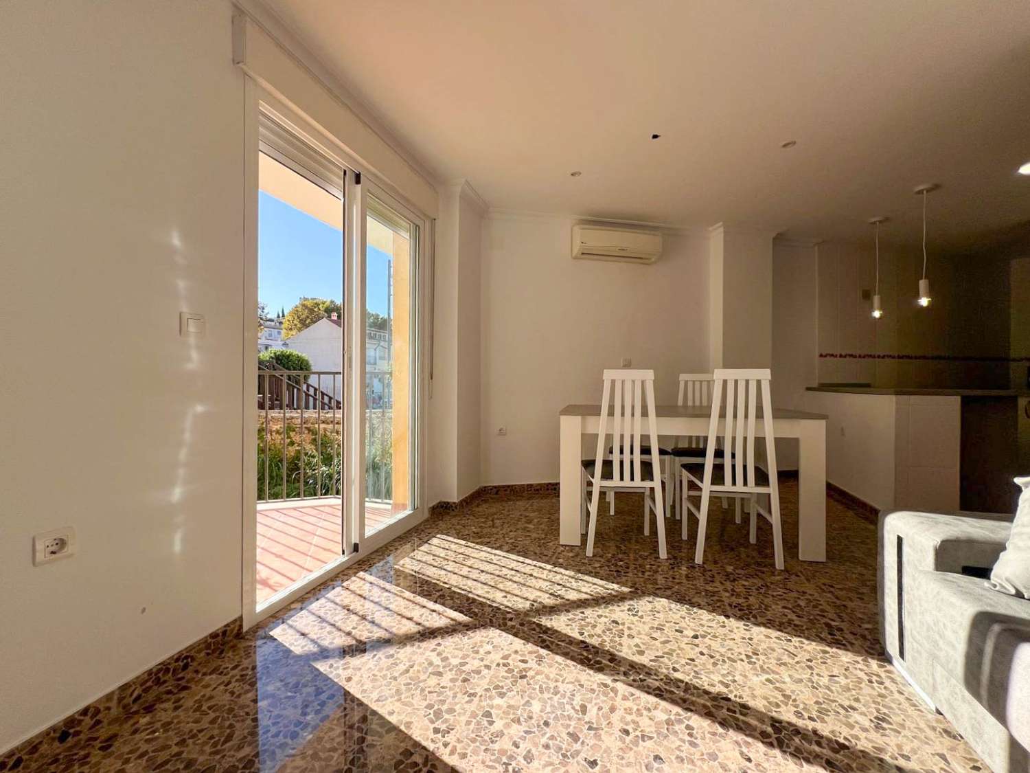 Flat for sale in Vélez de Benaudalla