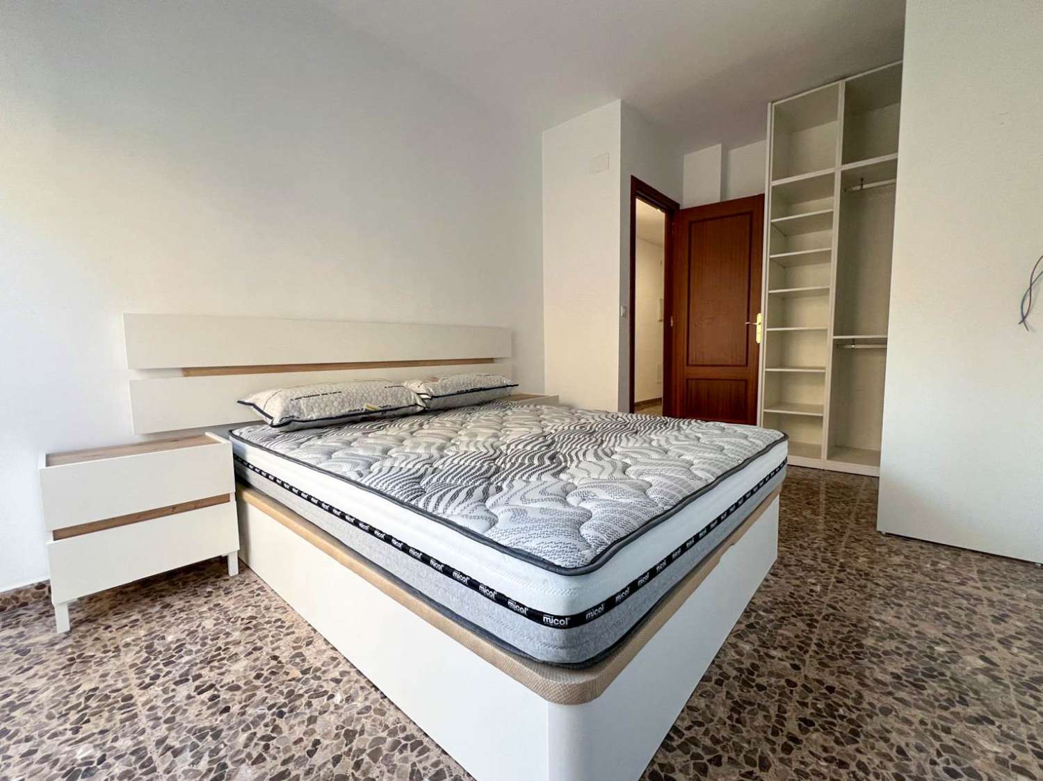 Flat for sale in Vélez de Benaudalla