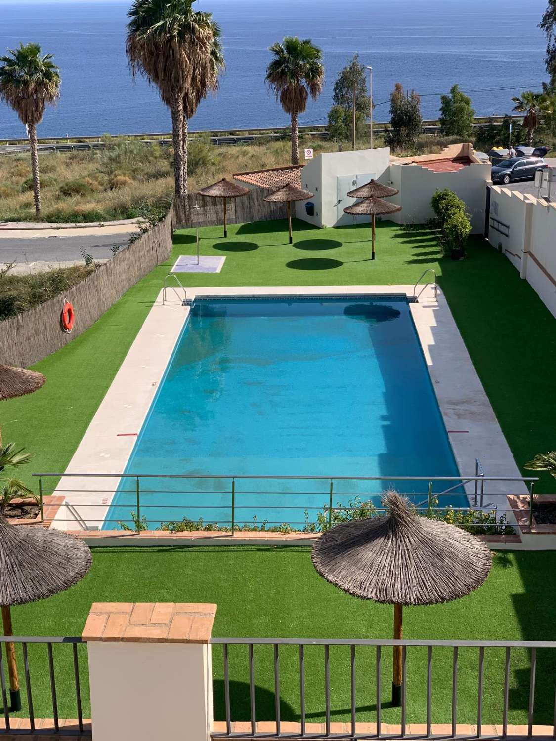 Spacious house with sea views for sale in Salobreña