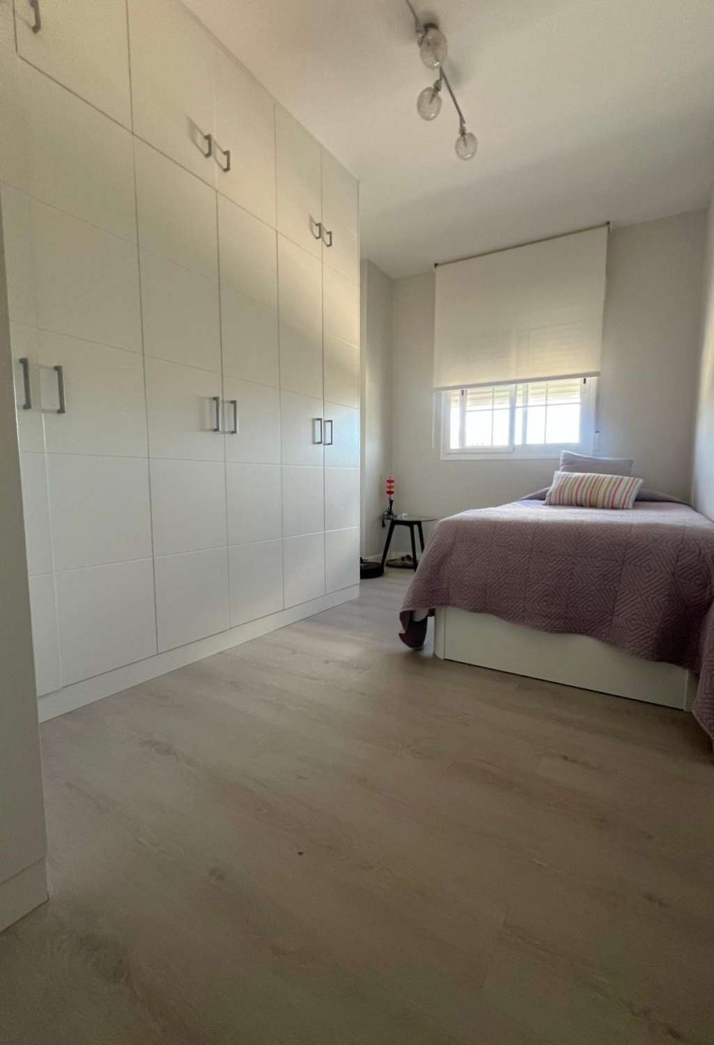 Apartamento recién reformado en venta en Salobreña